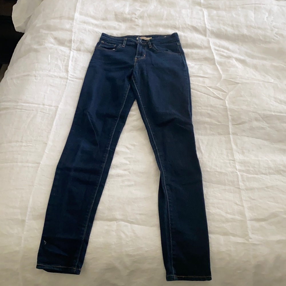 Levi’s dark blue high rise skinny jeans
